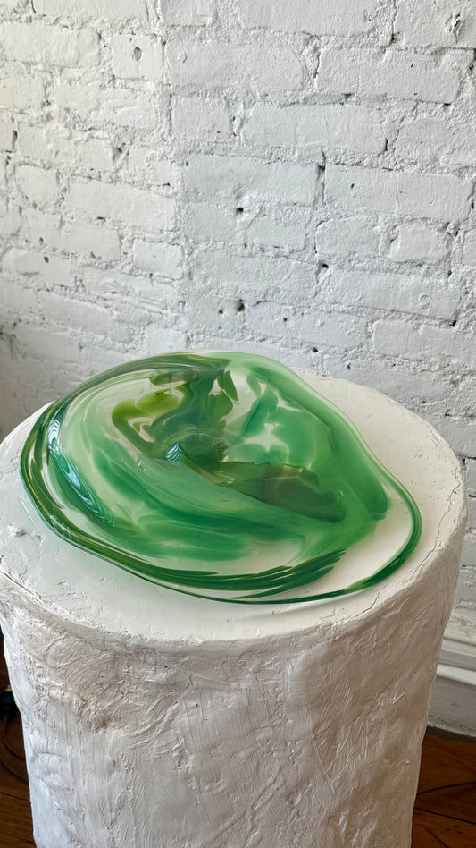 sample sale large platter in moss